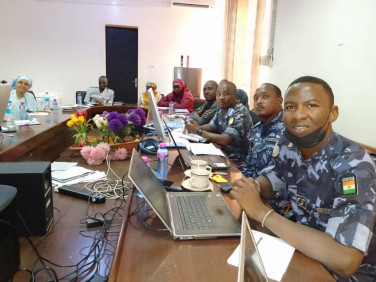 Douanes Niger Formation Communication Digitale 01